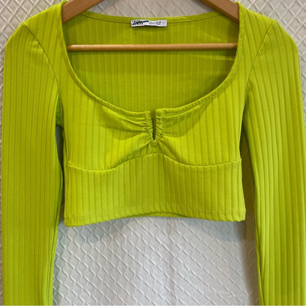 Zara Lime Green Long Sleeved Ribbed Crop Top. Small.